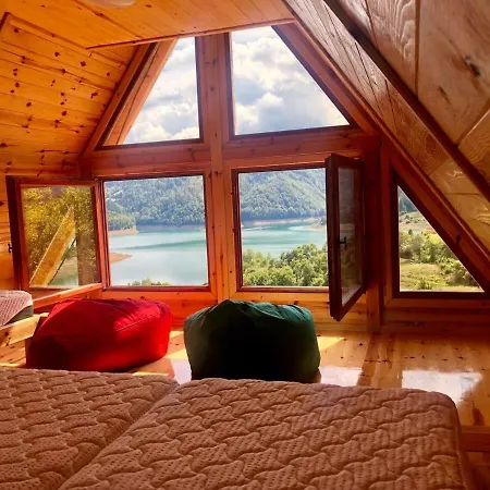 Villa Zaovinska Idila *